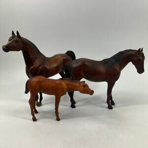 Vtg Breyer Horses x3 Proud Arabian Stallion Witez II 212 & Mare Foal 3155
